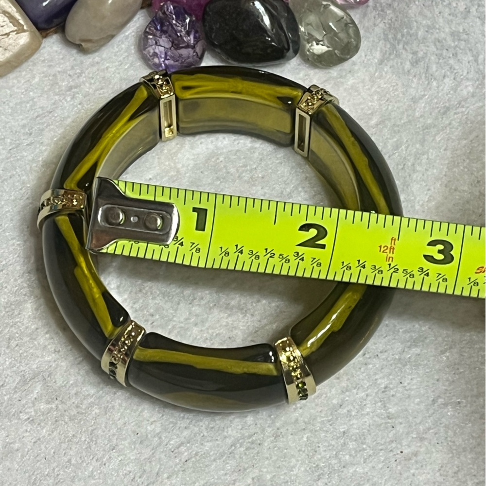 Vintage Translucent Green Bracelet - Picture 5 of 10